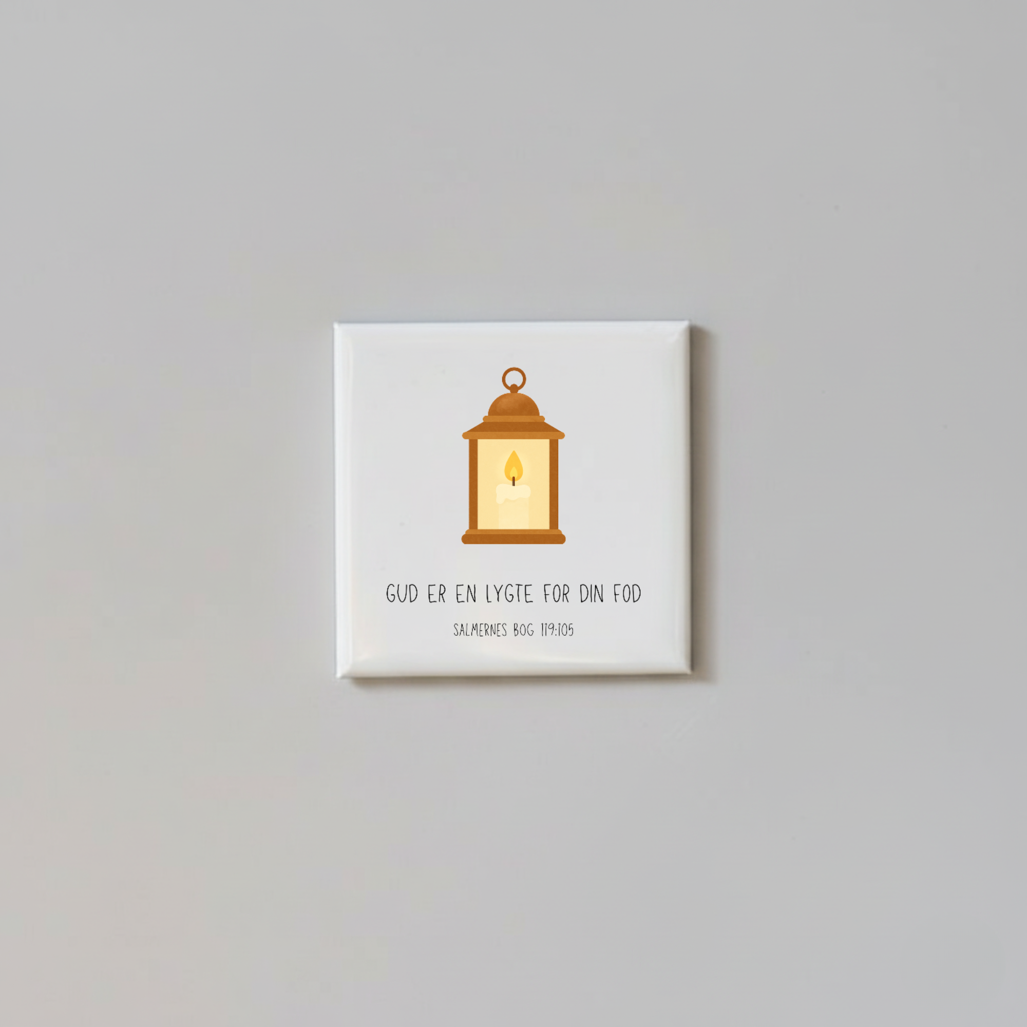 "Gud er en lygte for din fod" børnemagneter 5x5 cm